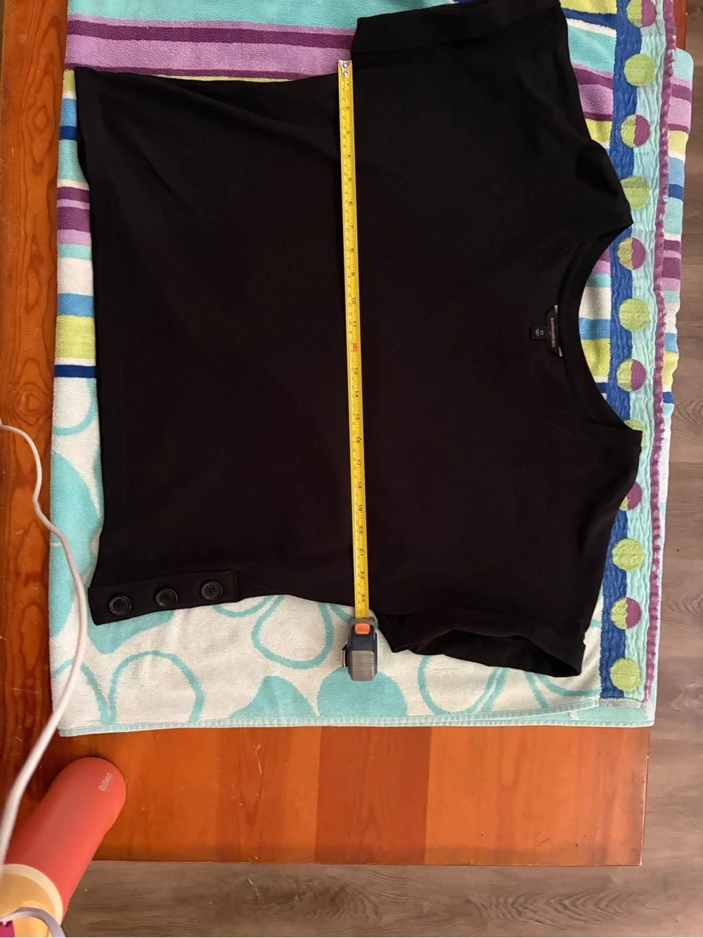 Banana Republic Black Short-Sleeve Button-Hem Tee